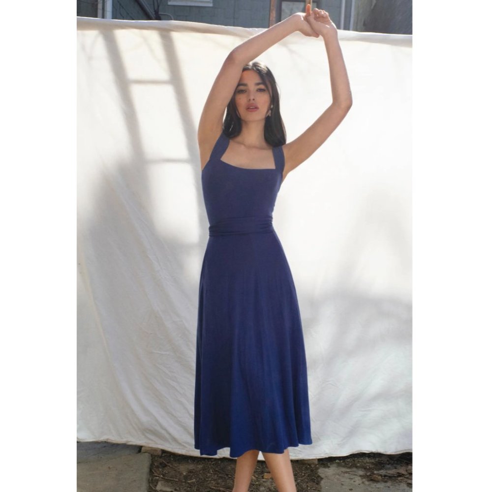 NWOT stretchy midi dress
